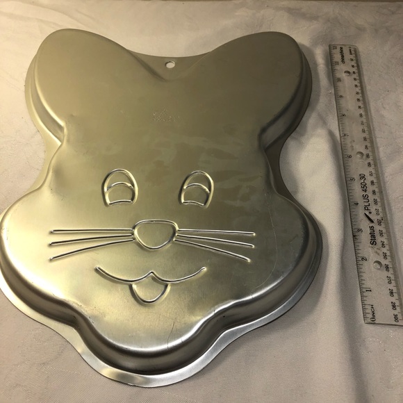 Vintage Wilton Bunny rabbit pan 1998 - Picture 3 of 5